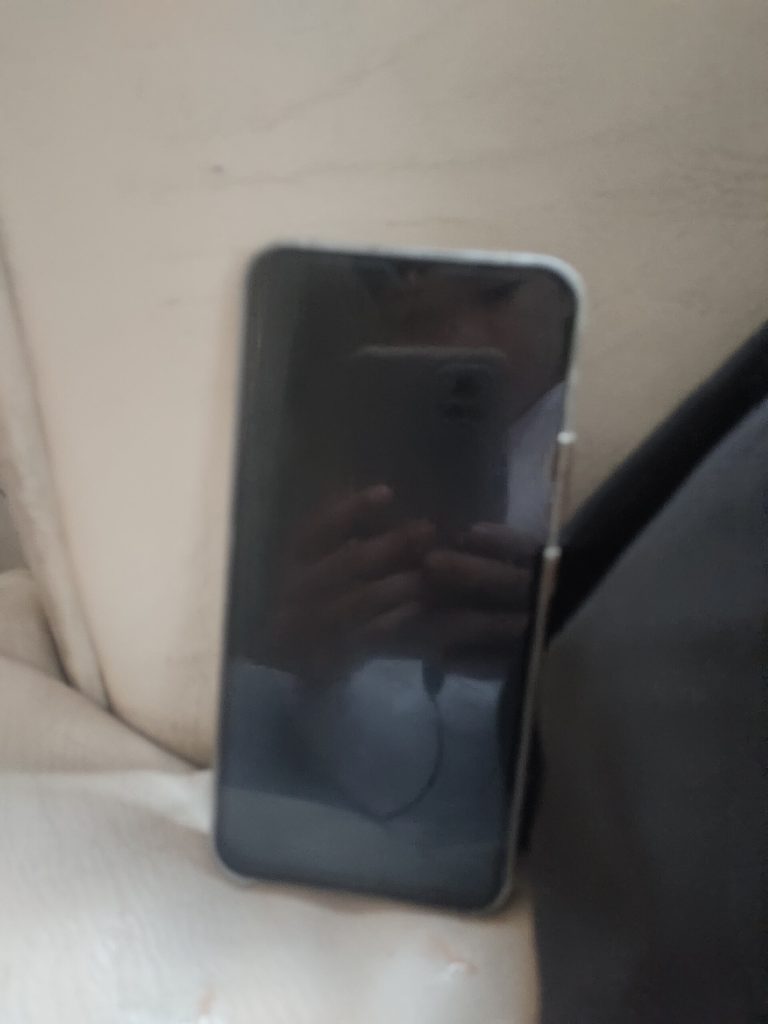 A photo of the samsung a15 phone that i took