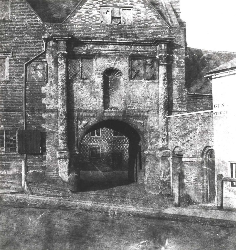 The Oracle gateway, Gun Street and Minster Street, Reading, c. 1845. There are no people in the picture. 1840-1849 : photograph by William Henry Fox Talbot. The original is in the Science Museum/Science and Society Picture Library, negative number 539/69.